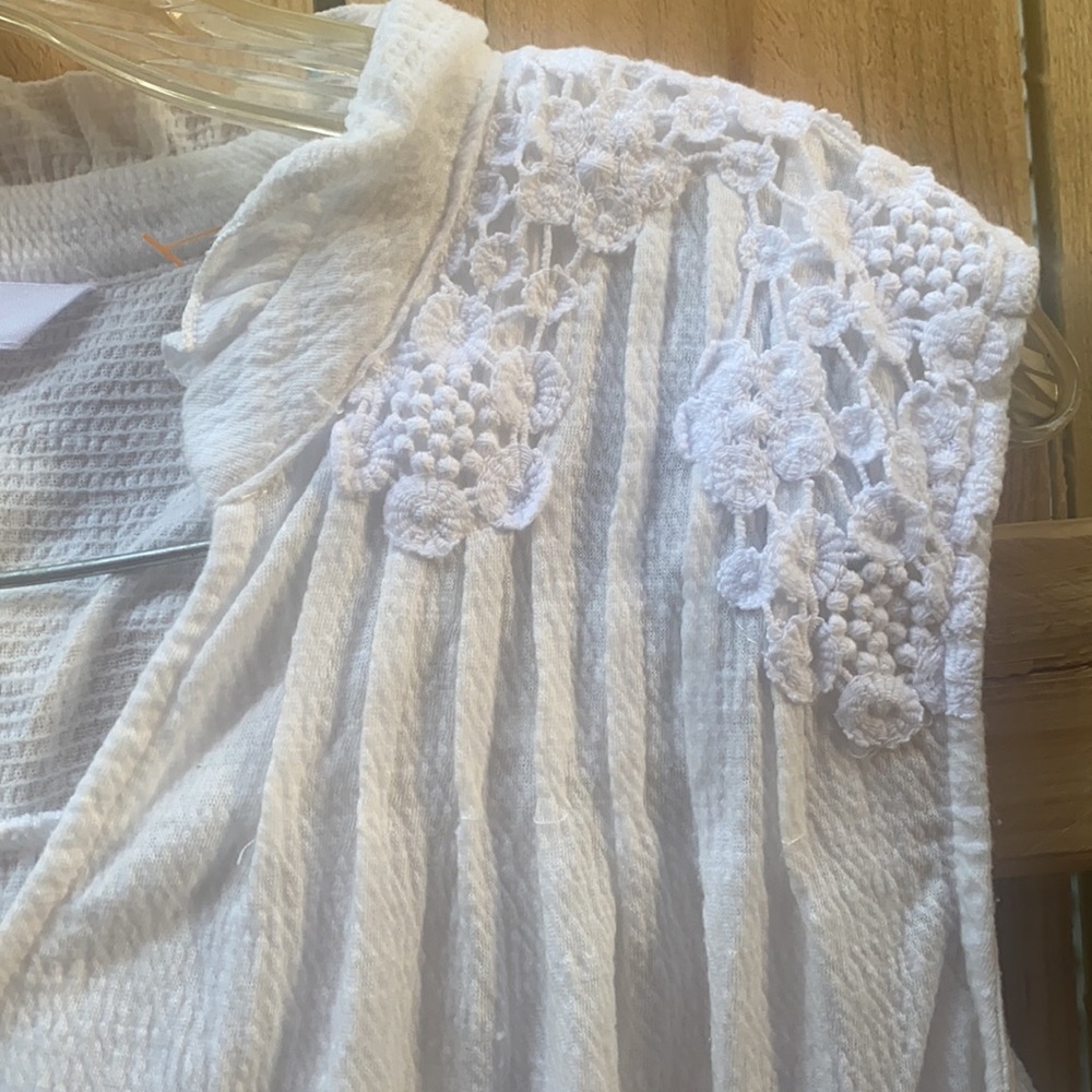 Time and Tru crochet top sz. L - Picture 2 of 4